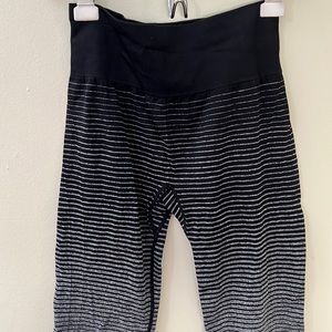 Workout Leggings with Black to Blue color transition